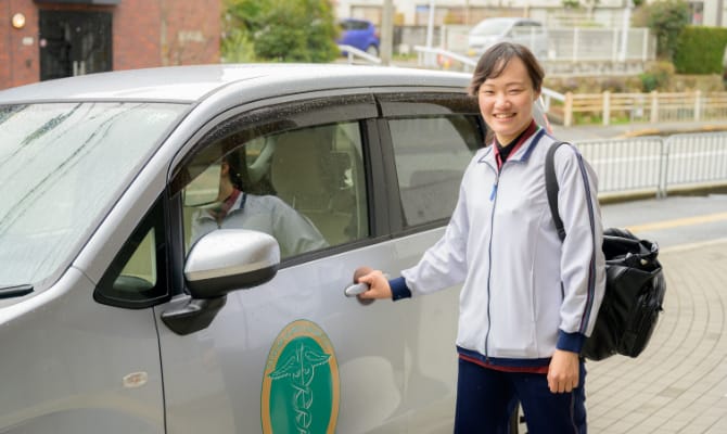 他施設とも連携を大切にし、患者様のご希望や容態にあわせた医療・介護を提供しています。